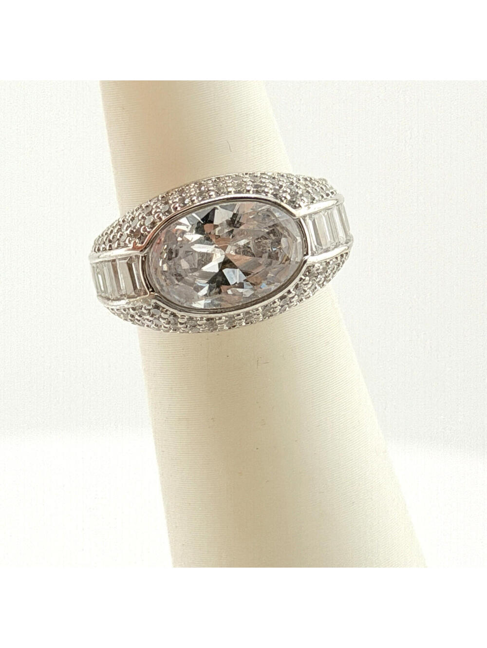 Bomb Party Size 5 "An Ocean of Glam" Clear Cz Bezel on Rhodium RG11912